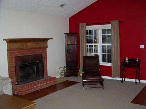 4th image of 312 Mae Ct