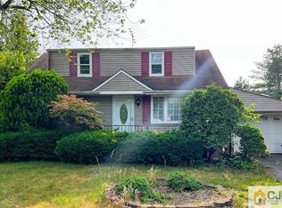 41 Hilliard Rd, Old Bridge, NJ 08857