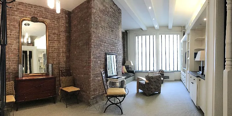 Sold by Flat Iron Real Estate | media 17