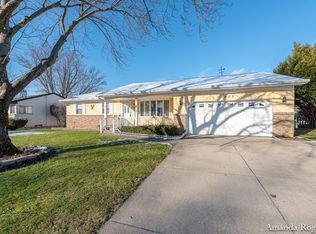 1825 Pine Bluff Dr SE, Kentwood, MI 49508