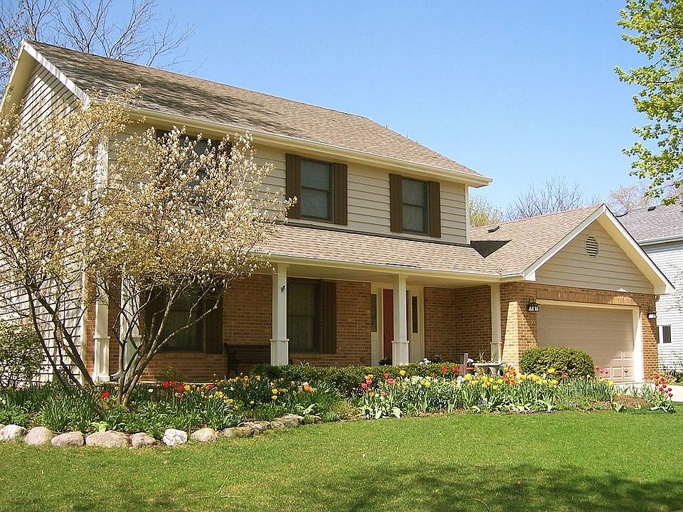 Front of 1119 Tamarack Ln