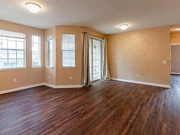 3rd image of 709 Terrace Ridge Cir #709