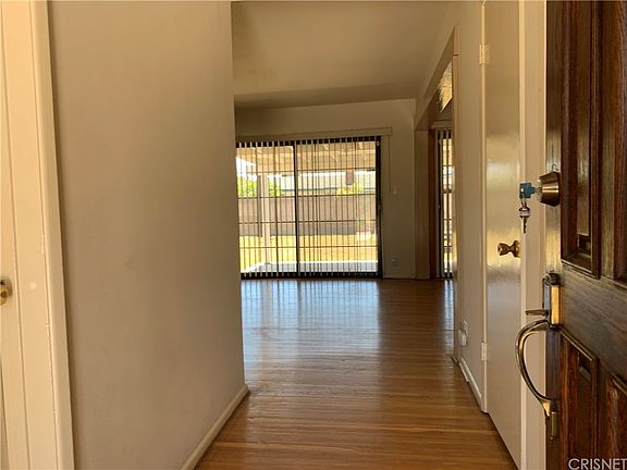3rd image of 15850 Tuba St