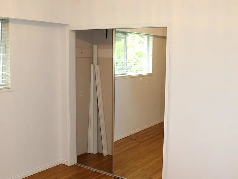 9686 Princess Dr #UPPER — Photo 10
