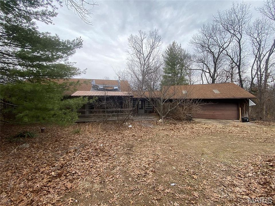 2nd image of 10030 Plum Rd
