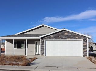 1057 Van Pl, Powell, WY 82435