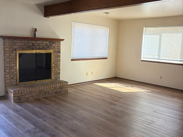 225 E 8th Ave #A6 — Photo 1