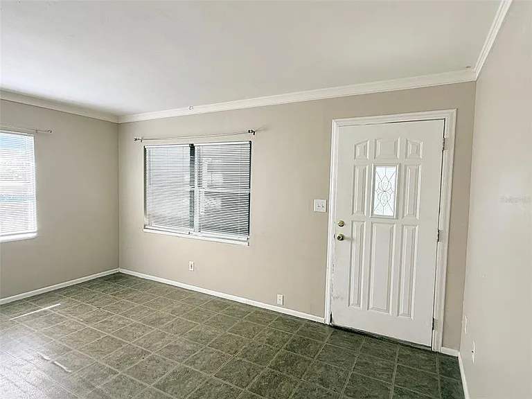4935 Emerson Ave S — Photo 2