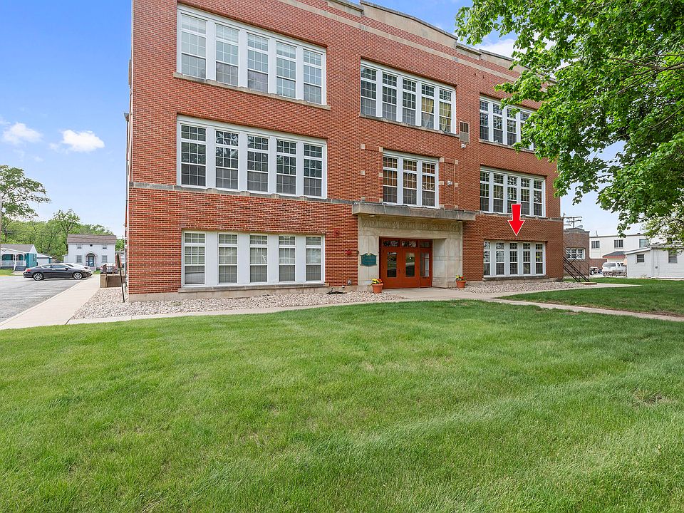 1st image of 311 S Court St APT 104