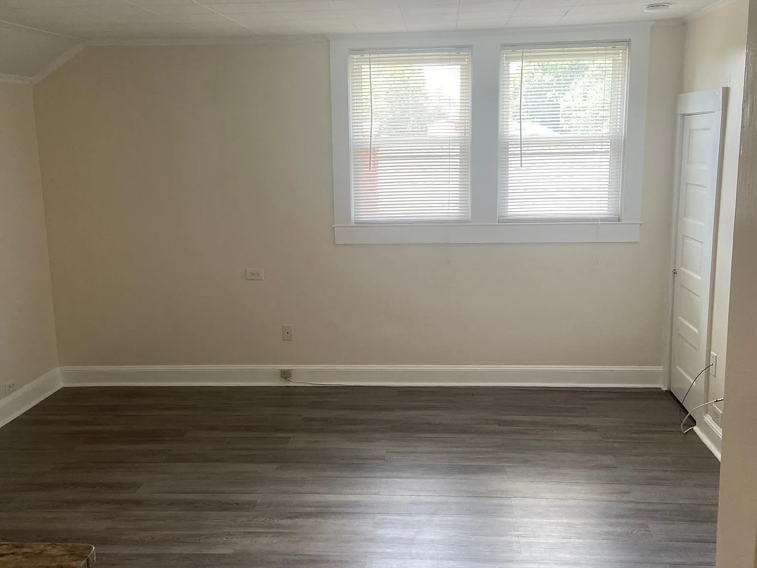 Studio, 644 sqft, $1,050 — Photo 4