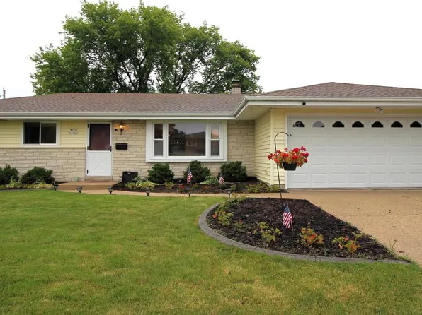 W174N9446 Joper ROAD, Menomonee Falls, WI 53051