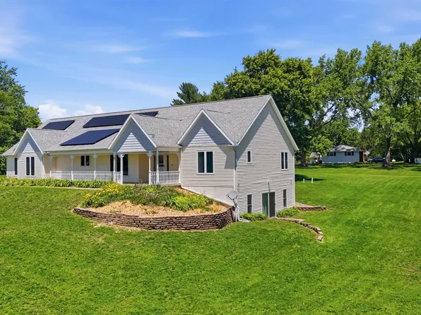 7807 W Rosewood Ct, Edwards, IL 61528