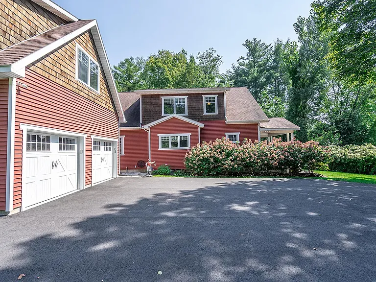 219 Crescent Ave — Photo 36