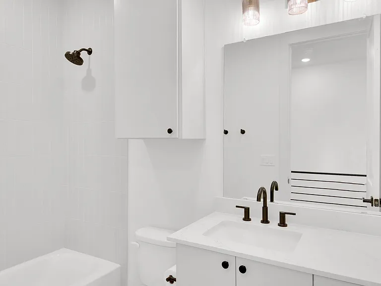 7208 Providence Ave #3A — Photo 23