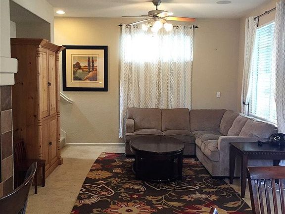 3rd image of 2842 Jefferson Ln
