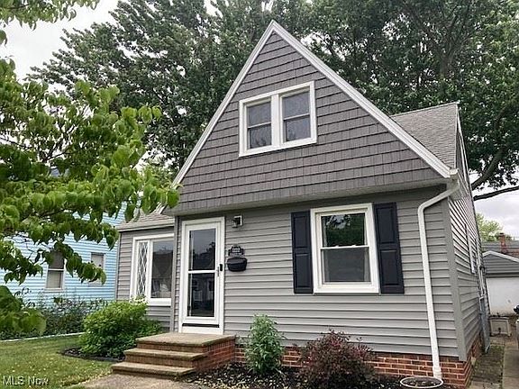 2nd image of 32212 Dickerson Rd