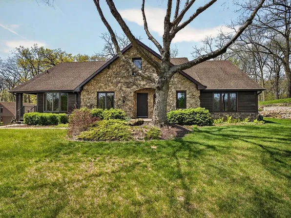 4802 Country Meadows Road, Brooklyn, WI 53521