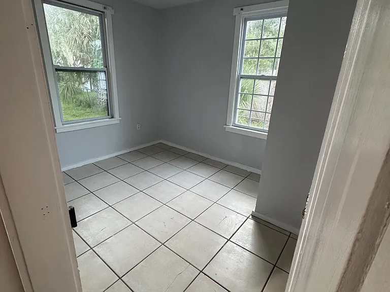2532 Belmont Ave — Photo 13