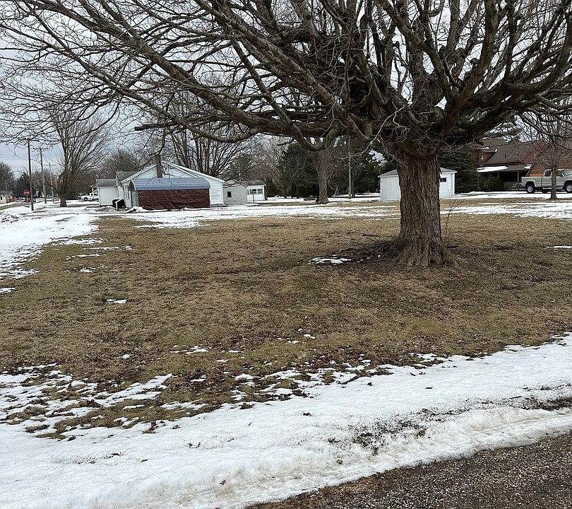 2nd image of LOT 6 W Elm St