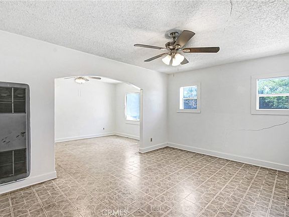 4th image of 3463 Washington St