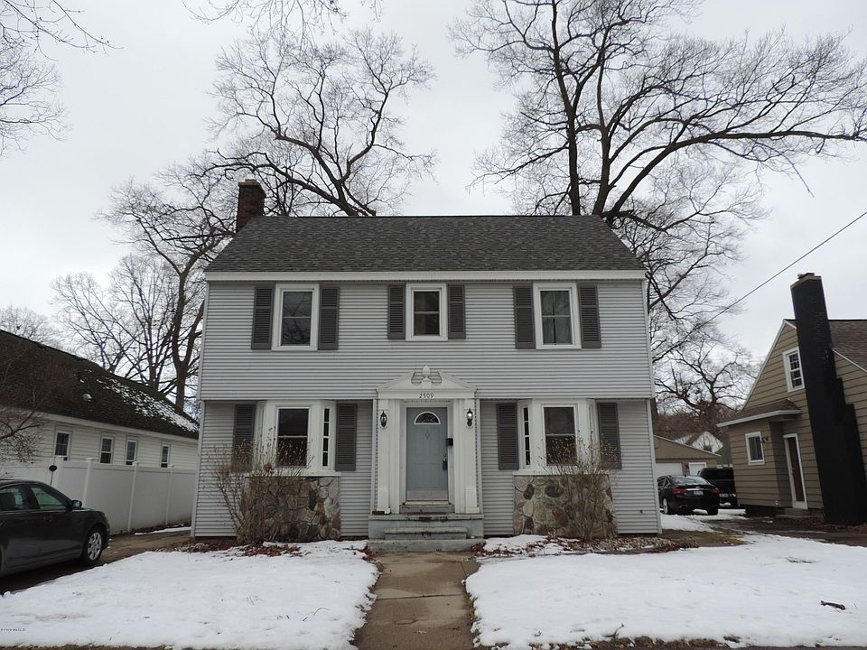 1st image of 2509 Wickham Dr