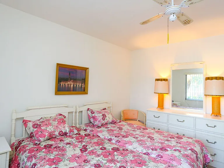 4030 Northlight Dr — Photo 30