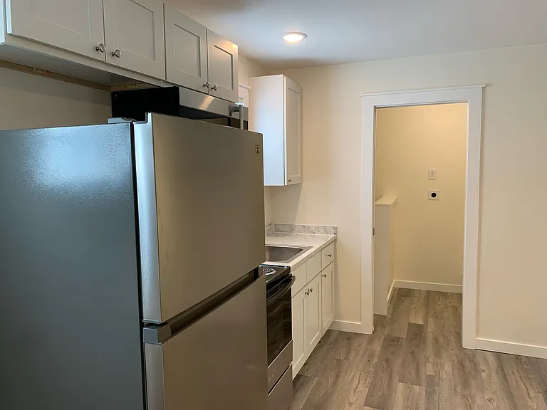 370 Smith Rd — Photo 3