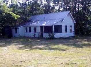 96 Pine St, Dixfield, ME 04224