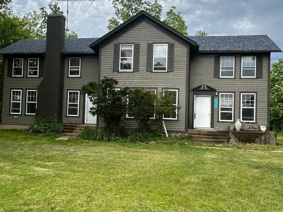 37256 N State Route 83