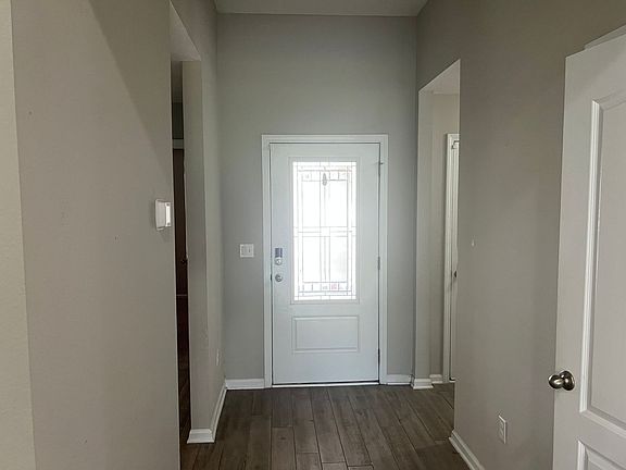 3rd image of 494 Northside Dr S