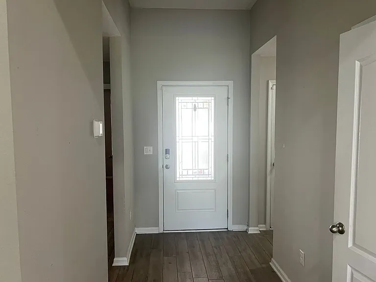 494 Northside Dr S — Photo 3