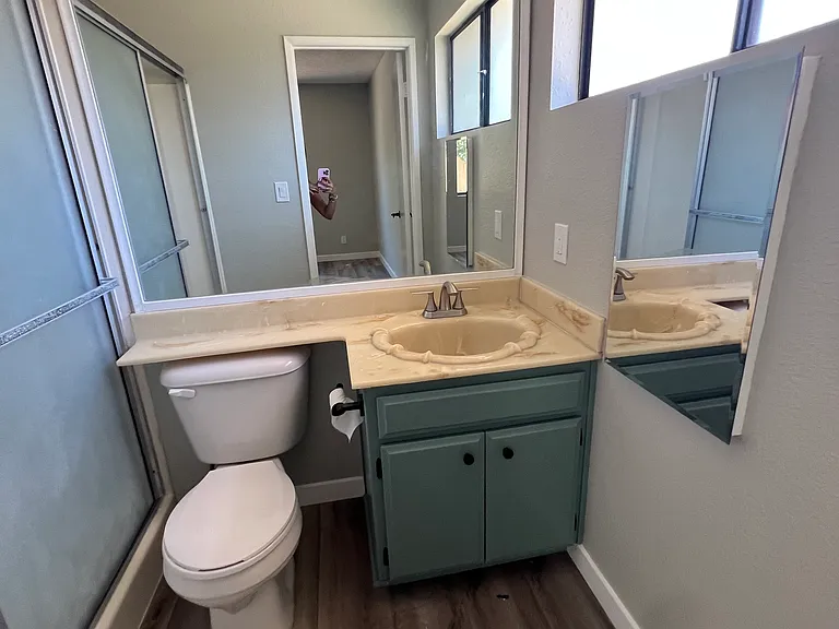 9208 Langdon Ave — Photo 31
