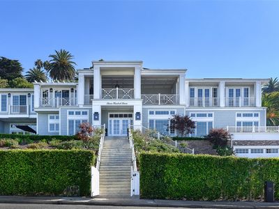 1111 Muirlands Vista Way, La Jolla, CA, 92037