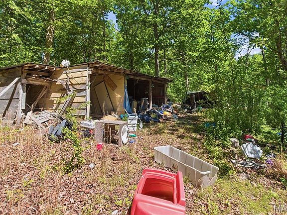 5th image of 15601 Boiling Springs Rd