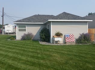 745 E South St, Powell, WY 82435