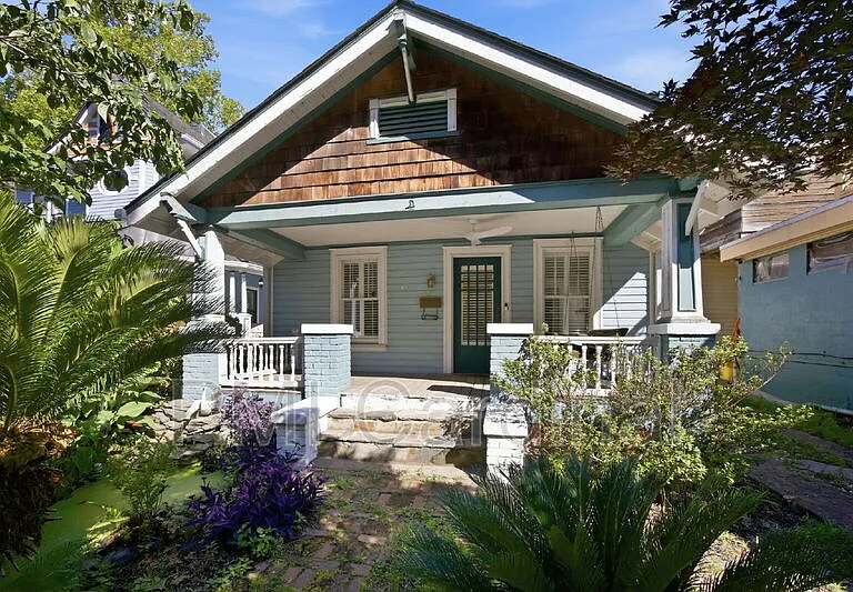 523 N Pine St — Photo 3