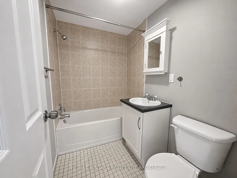 143 Westchester Cres #3 — Photo 6