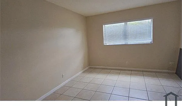 4200 NW 3rd Ct #122 — Photo 7