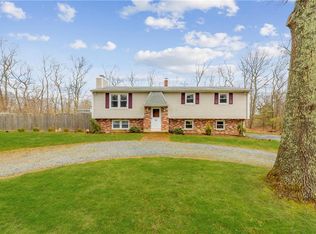 46 Indian Hill Rd, Tiverton, RI 02878