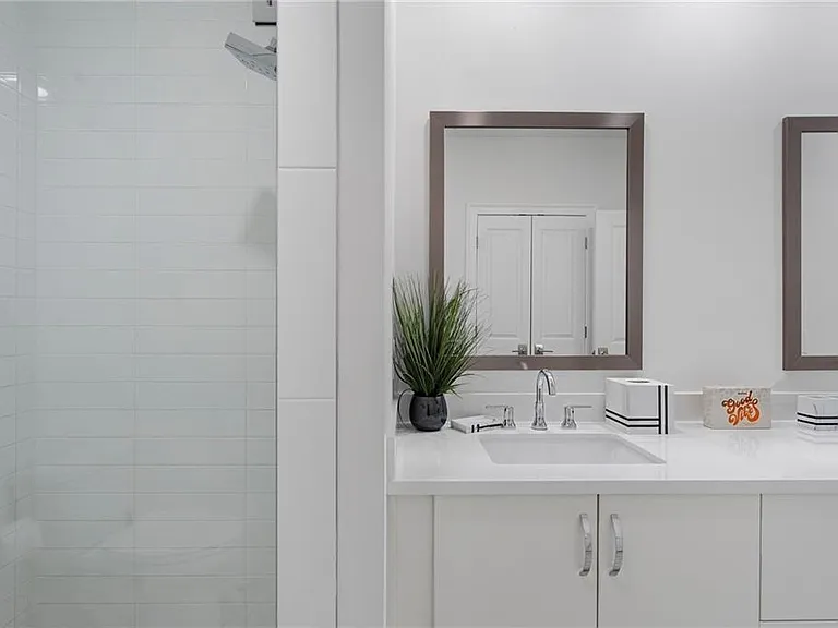 371 Pratt Dr SE #207 — Photo 24