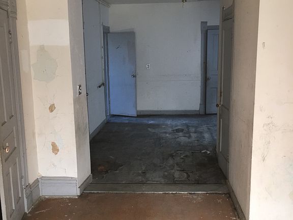 2nd image of 5005 S Paulina St