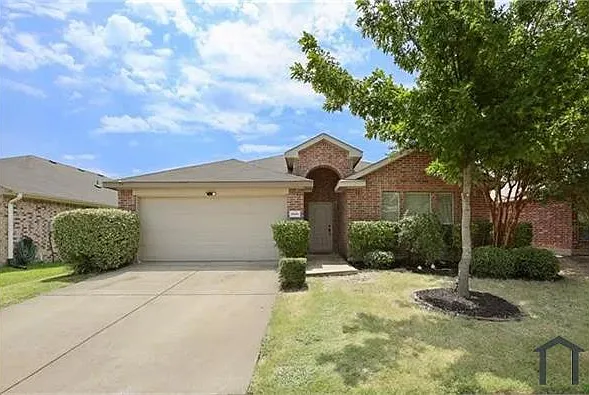 2026 Kingsbridge Dr — Photo 3