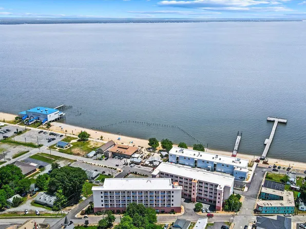 103 Irving Ave N #403, Colonial Beach, VA 22443
