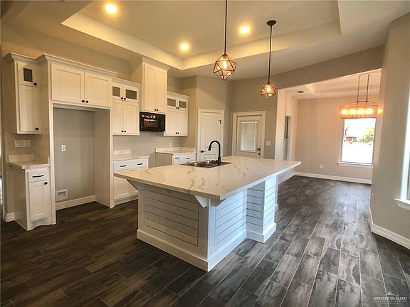 5th image of 2100 Carioca Dr