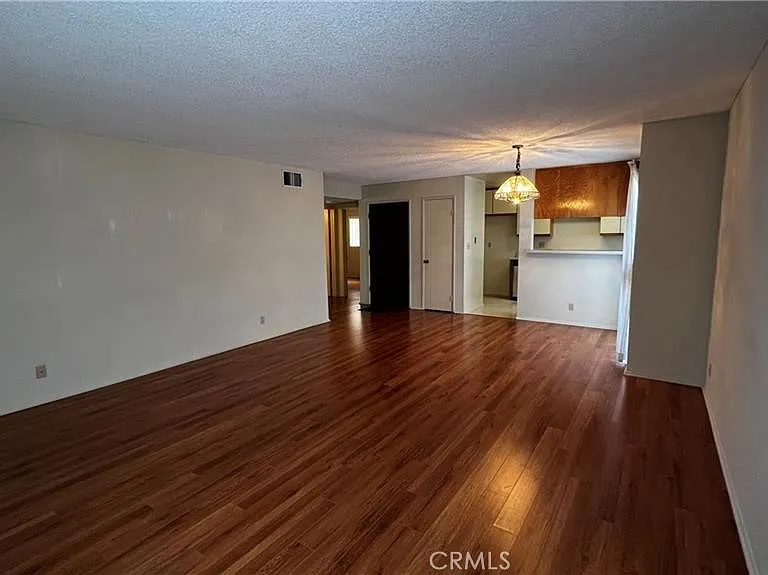 410 Milford St #102 — Photo 3
