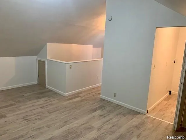 34432 Donnelly St — Photo 10