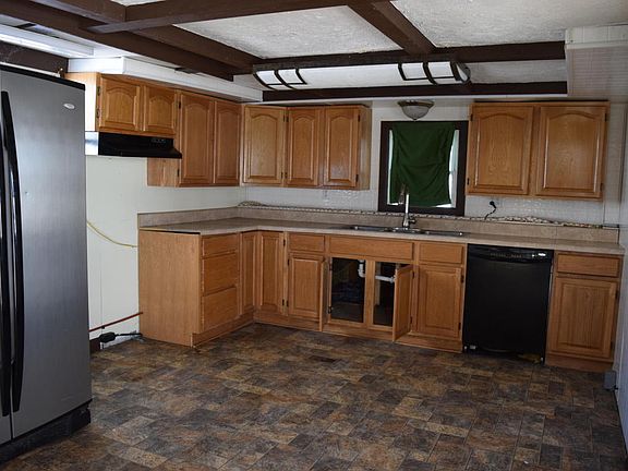 2nd image of 92 Wolfe Ln