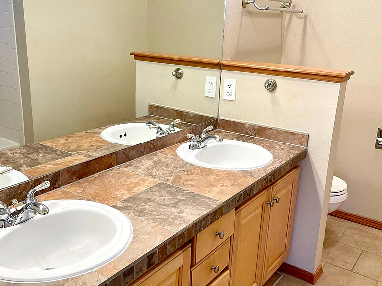 1455 Gumwood Dr — Photo 2