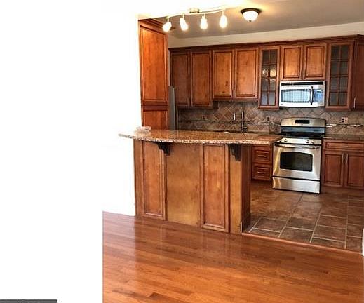 4th image of 5237 Wissahickon Ave