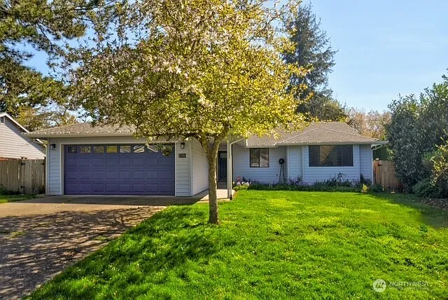 2506 Caitlin Court SE photo 1